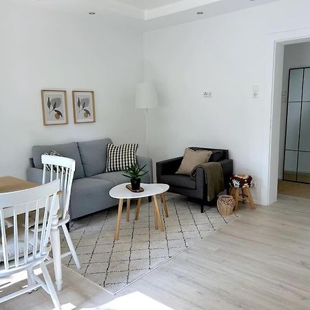 Country Style Apartment With Balcony Near Fair Hanôver Exterior foto